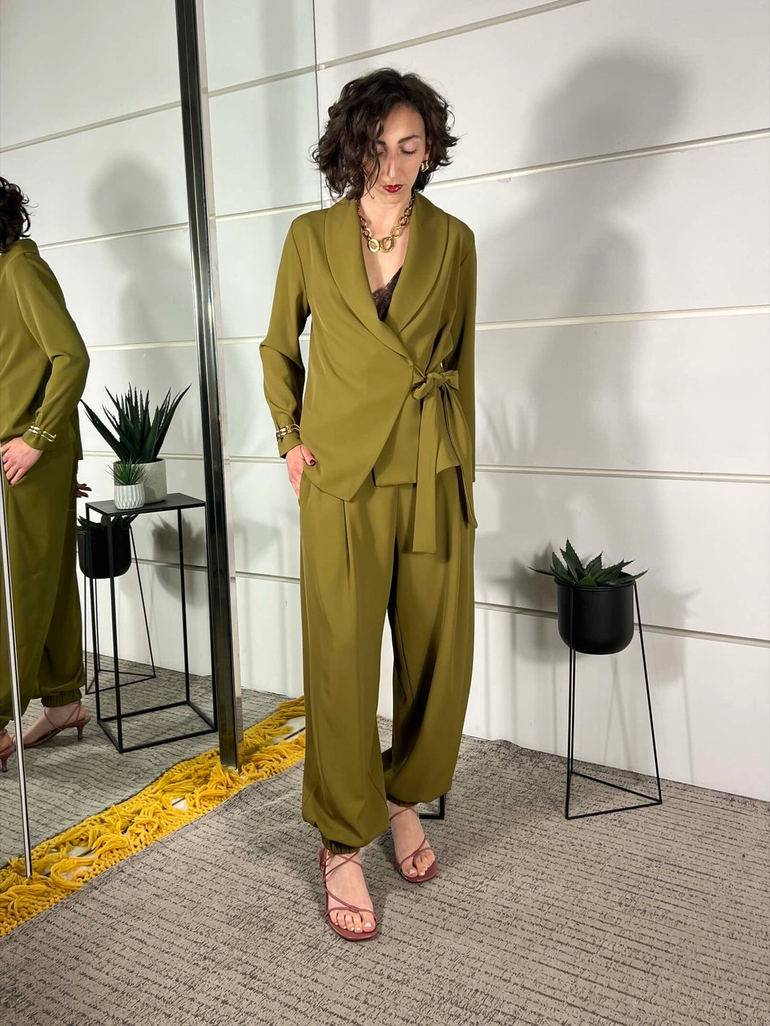 giacca con fiocco e  pantalone balloon verde oliva 30591VERDE OLIVA SUSY MIX