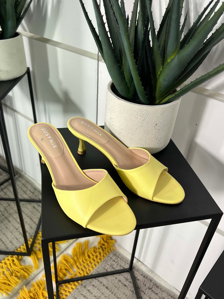 ciabattina gialla con tacco BOT02GIALLO SUSY MIX