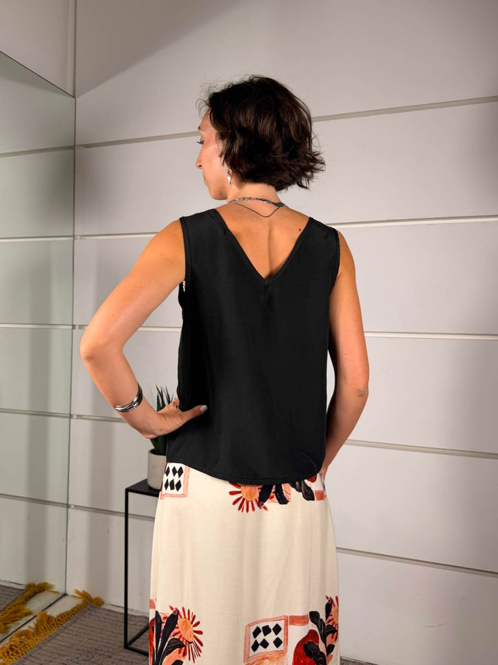 top nero spalla larga 