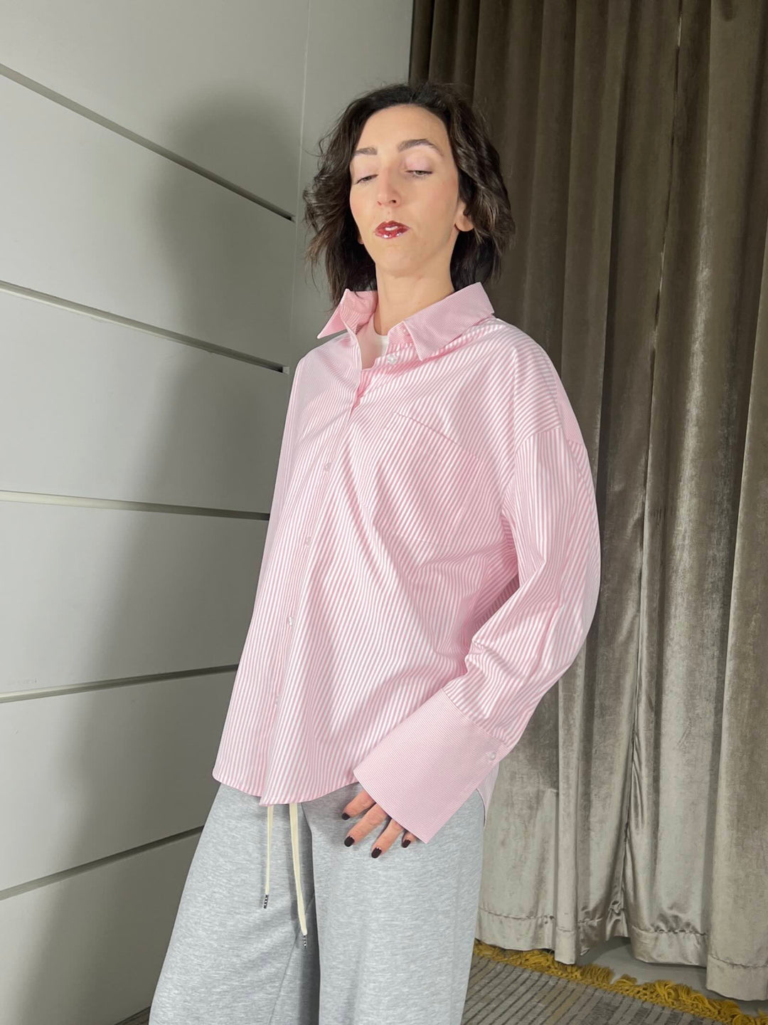camicia tensione in over a righe con tasca, sfiancata nel retro 26C3794ROSA TENSIONE IN