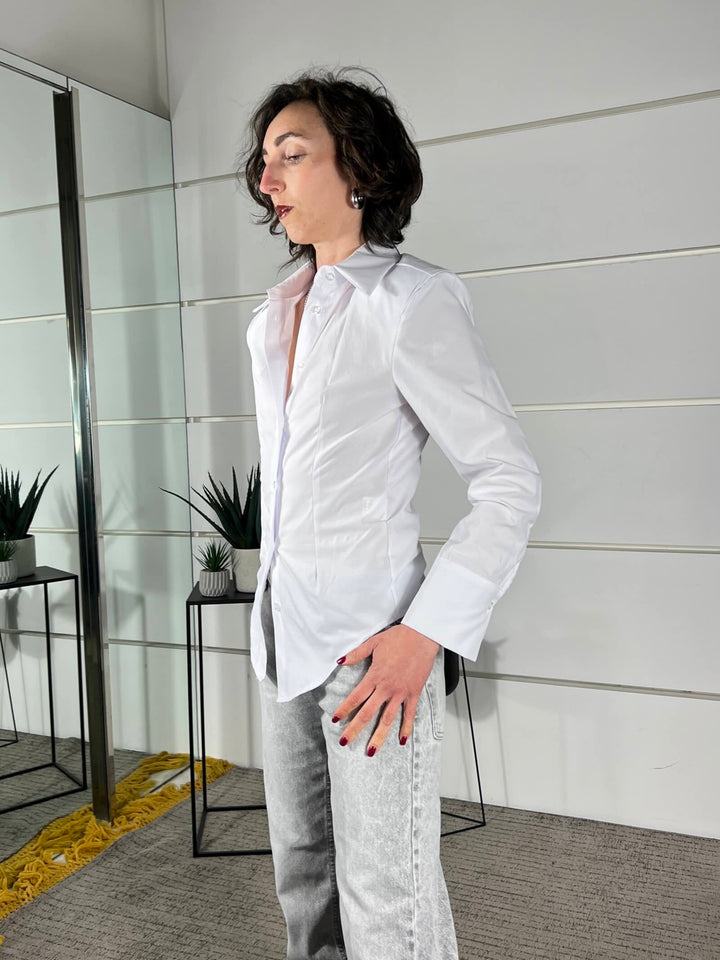 camicia con spalline con punte davanti bianca PE260083BIANCO TENSIONE IN