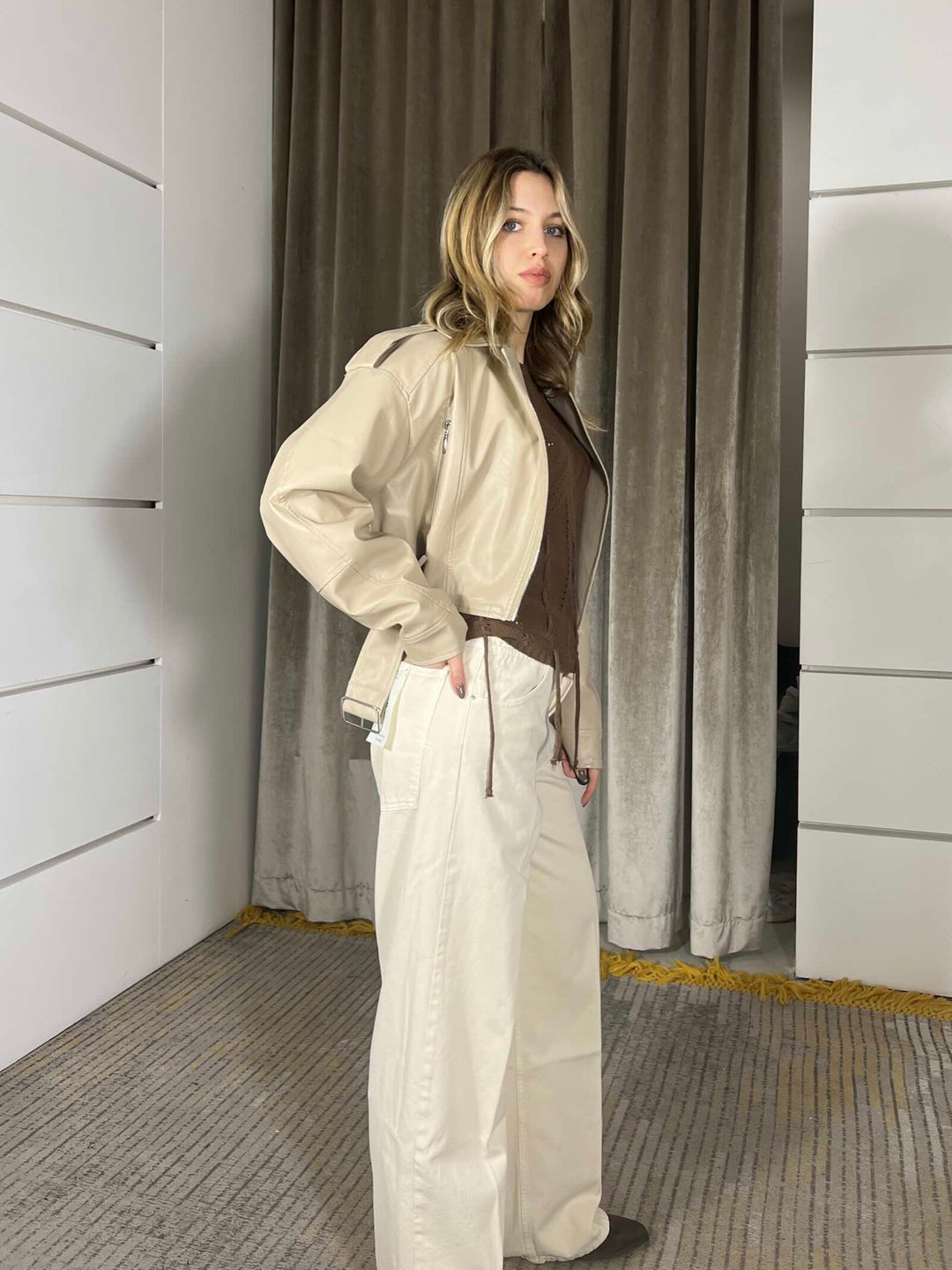 jeans mia, modello baggy vita media bassa panna DAB5148PANNA VICOLO
