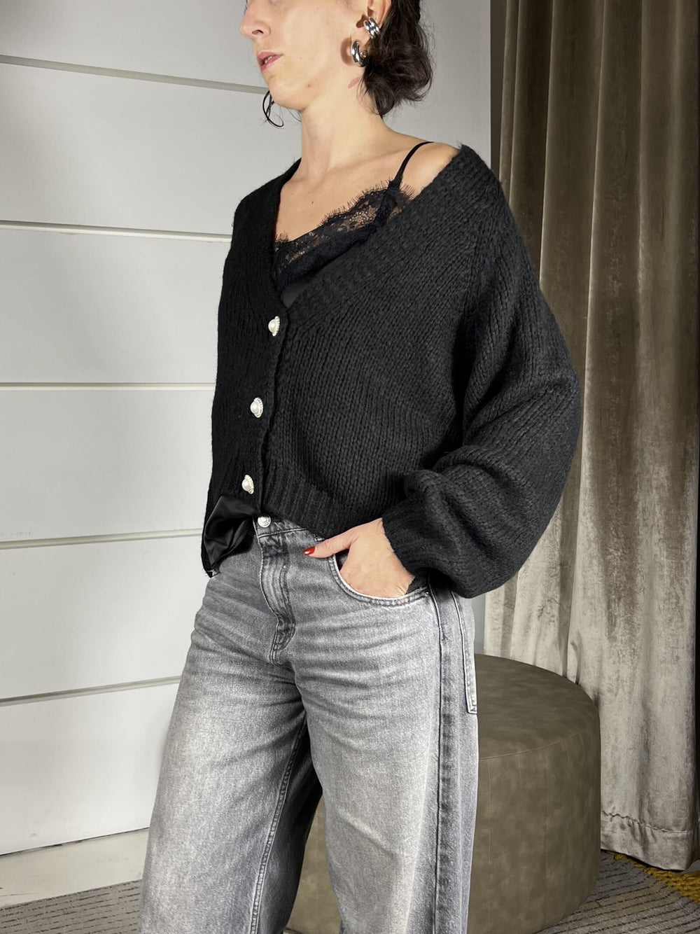 cardigan nero scollo a v con bottone gioiello JIT-P021NERO HAVE ONE