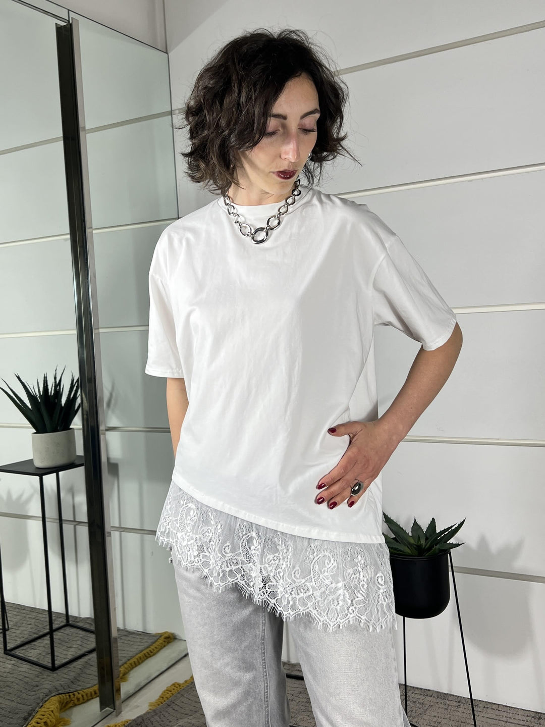 t-shirt manica corta asimmetrica con pizzo bianca 26MP8516BIANCO FEMME SELECTION