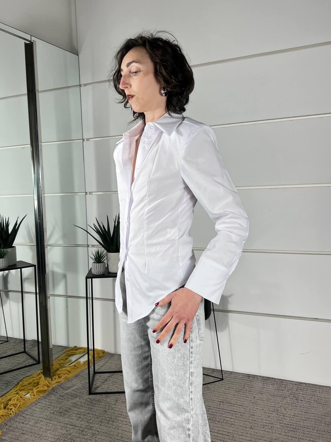 camicia con spalline con punte davanti bianca PE260083BIANCO TENSIONE IN