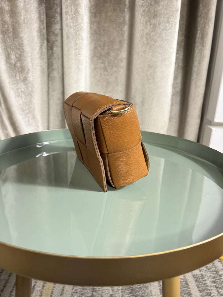 BORSA CUOIO A INTRECCIO IN PELLE CON TRACOLLA 249215CUOIO FEMME CAFE SELECTION