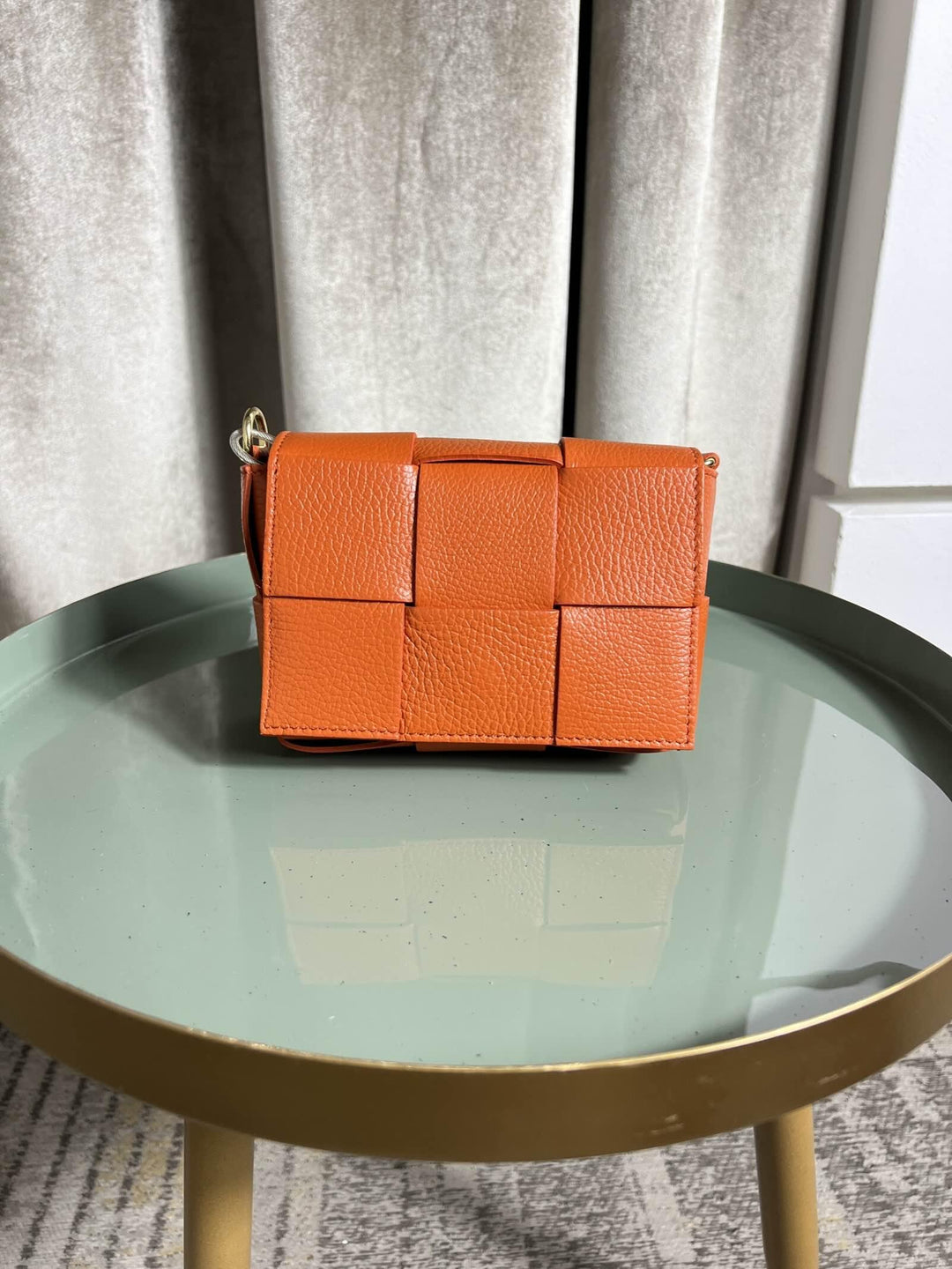 borsa in pelle a intreccio arancio con tracolla in pelle regolabile 249215ARANCIO FEMME CAFE SELECTION