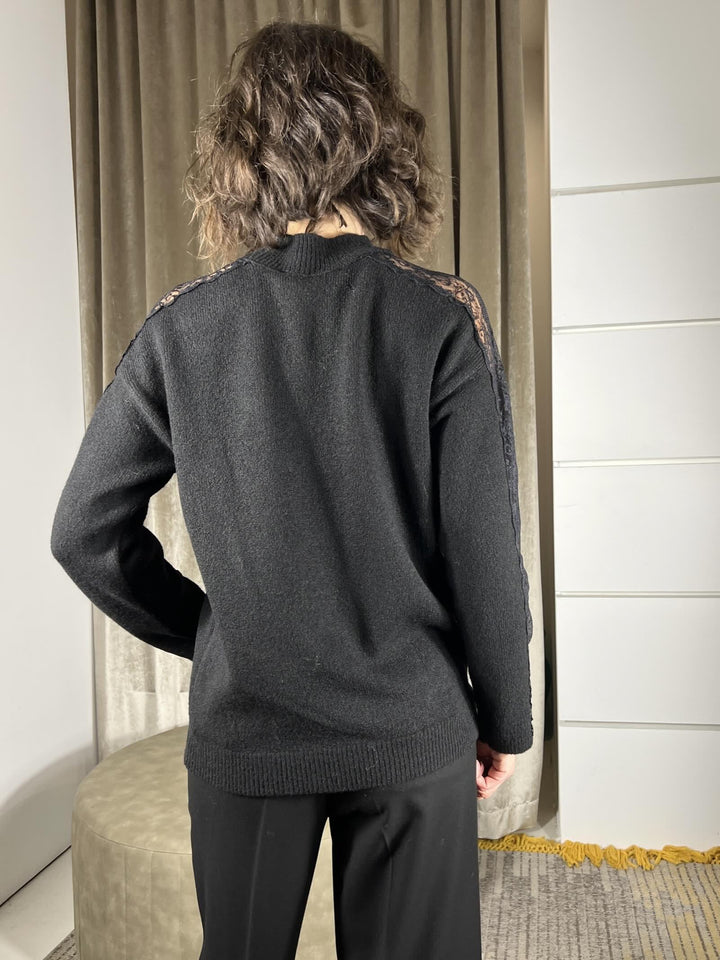 maglione  con collo a cratere e manica con pizzo nera MMO-P409NERO HAVE ONE