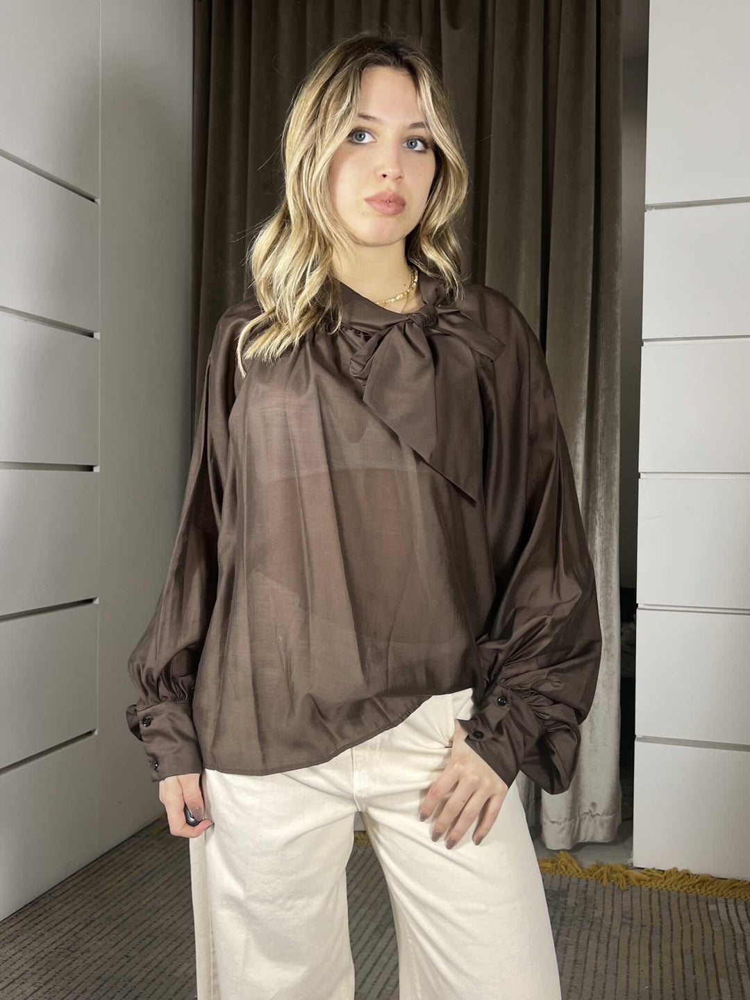 camicia in voile over con fiocco nel collo TAB0210MORO VICOLO
