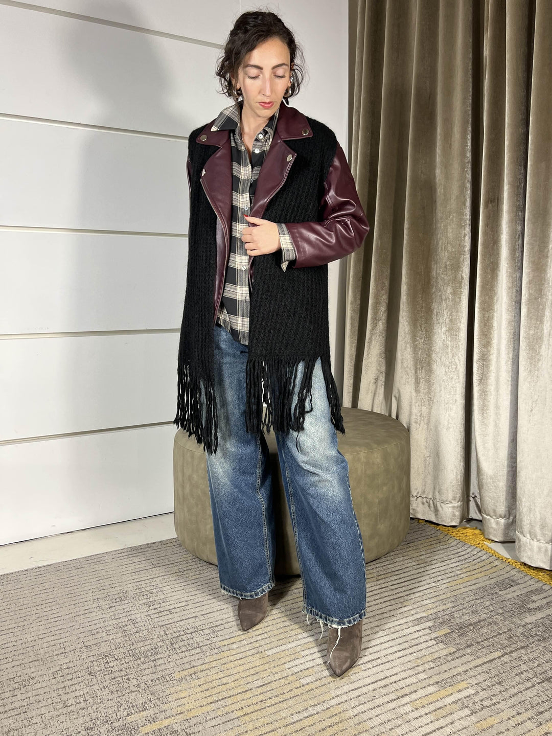 gilet lungo nero in misto lana con frange F01O0656NERO PHILIA LOFT