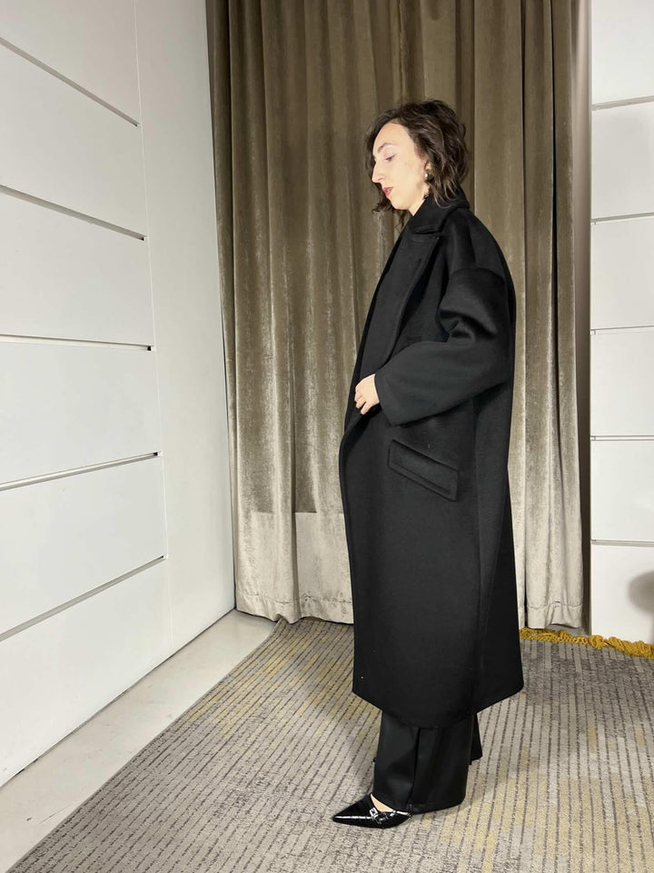 cappotto nero over KG26KLY1900 IMPERIAL