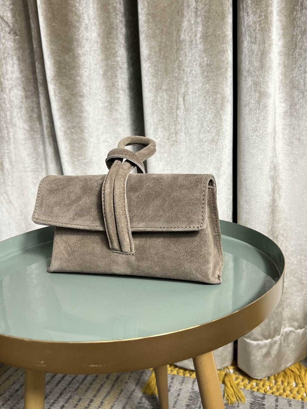BORSA A NODO IN CAMOSCIO TORTORA SCURO 200415TORTORA SCURO FEMME CAFE SELECTION