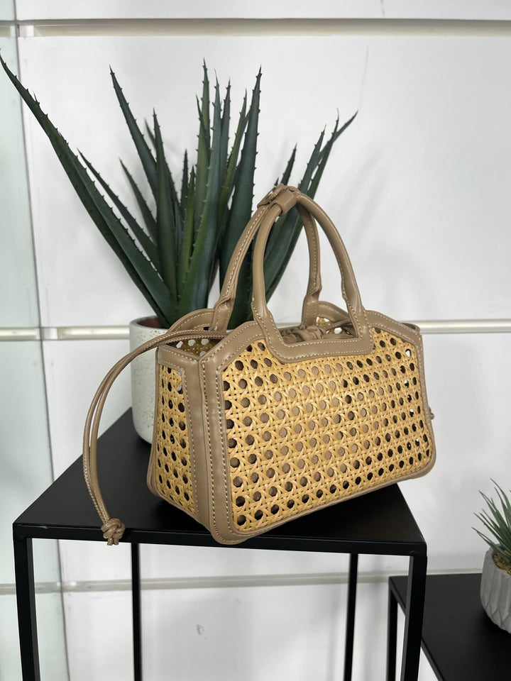borsa a intreccio con inserti in ecopelle beige e tracolla FF27482BEIGE FEMME CAFE SELECTION