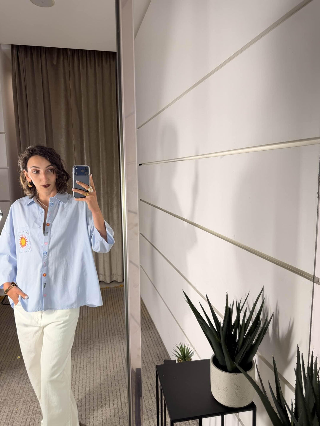camicia con ricami celeste WM2719CELESTE SPICY CAFE