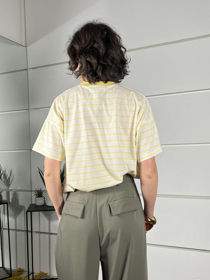 t-shirt a righenaturale e gialla  con scritta a la playa RAB0555NATURALE/GIALLO VICOLO
