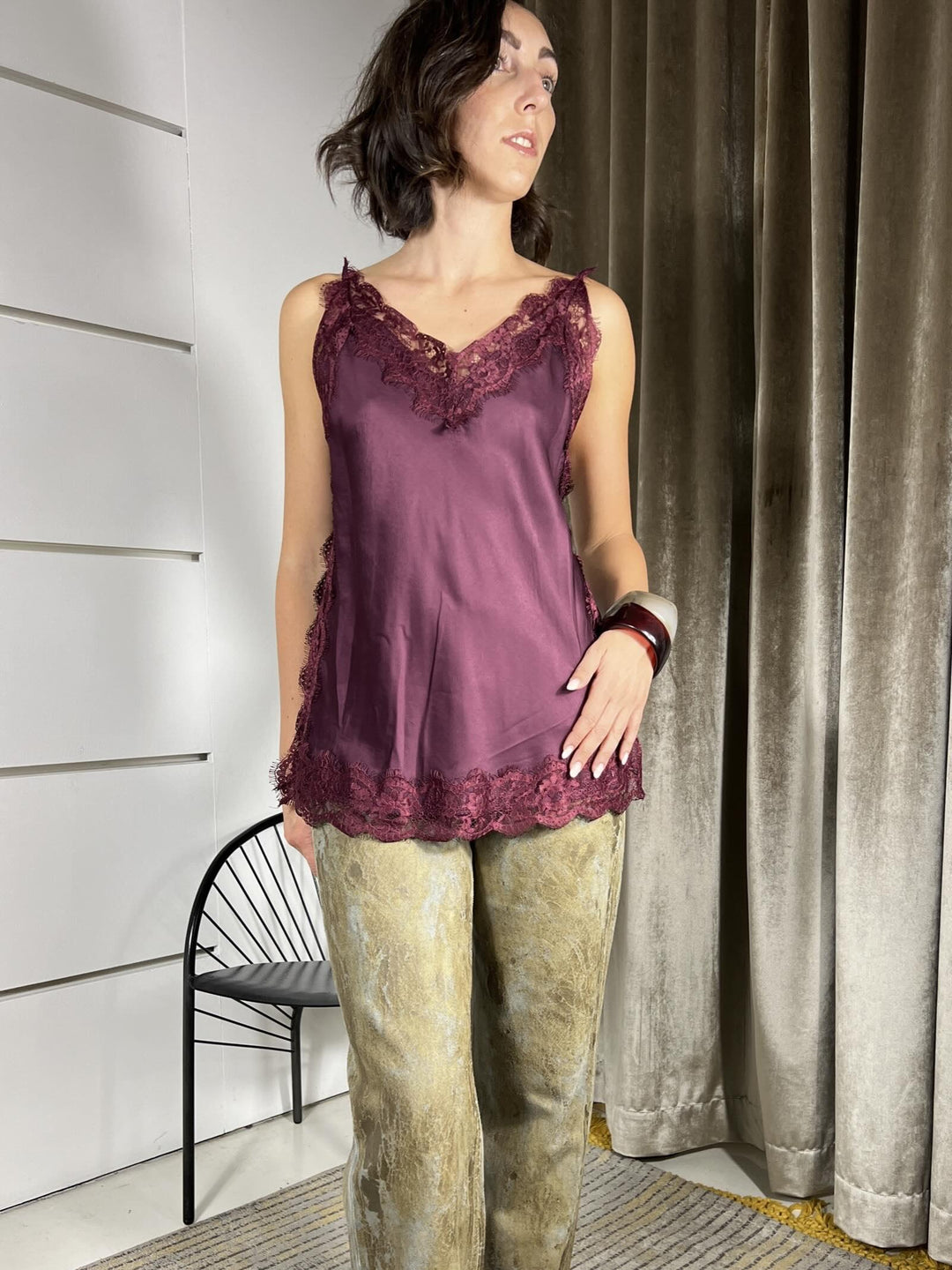 TOP SATIN CON PIZZO E SPACCO BORDEAUX TF0192BORDEAUX VICOLO