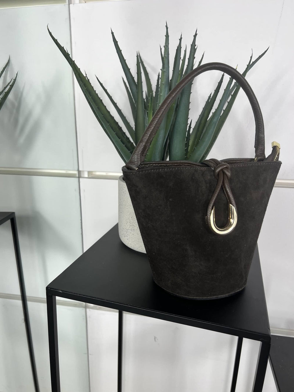 borsa secchiello in camoscio testa di moro con tracolla in pelle 697TESTA DI MORO FEMME CAFE SELECTION