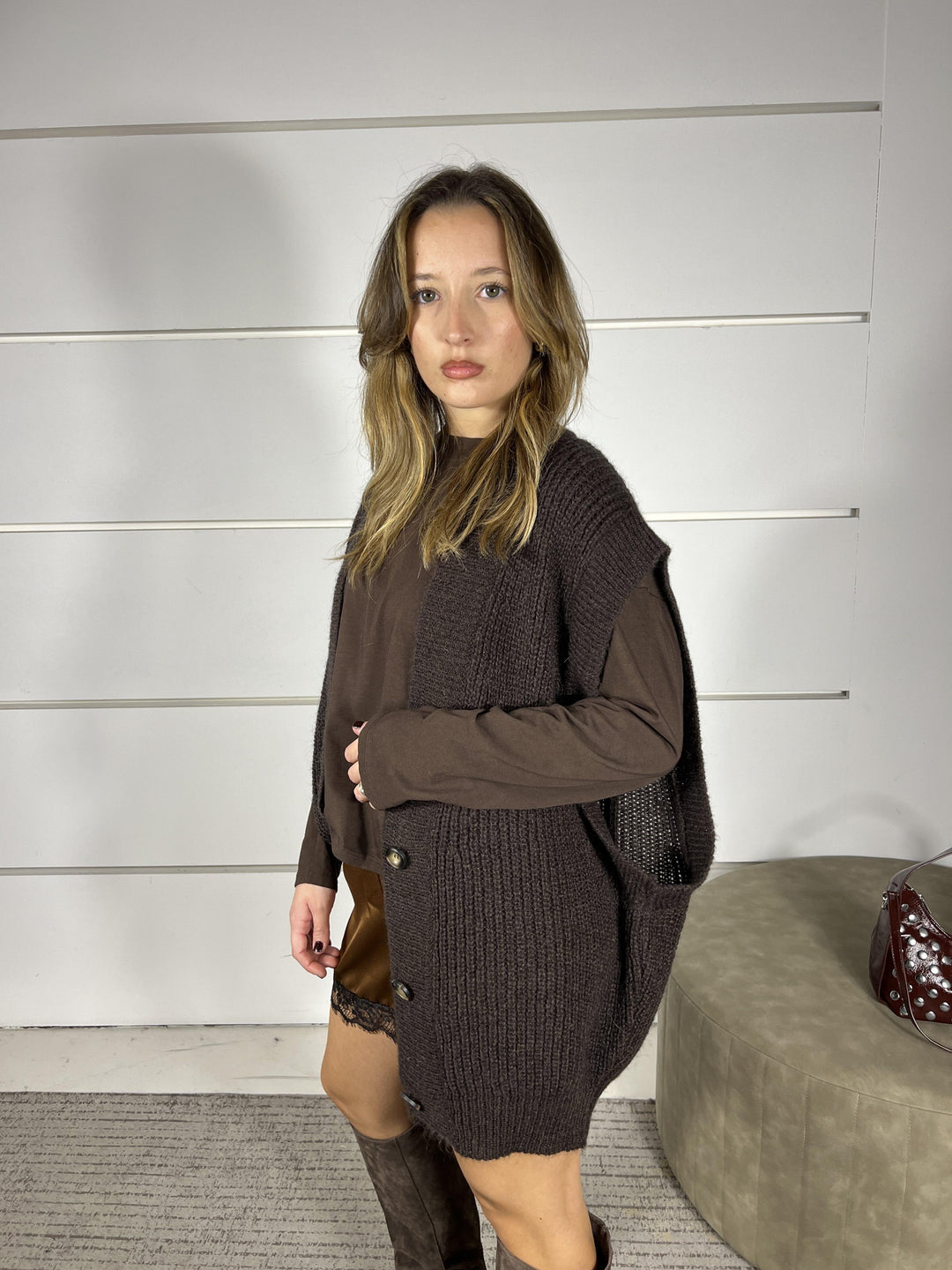 gilet con bottoni over scollo a moro in misto lana 55183FMORO VICOLO