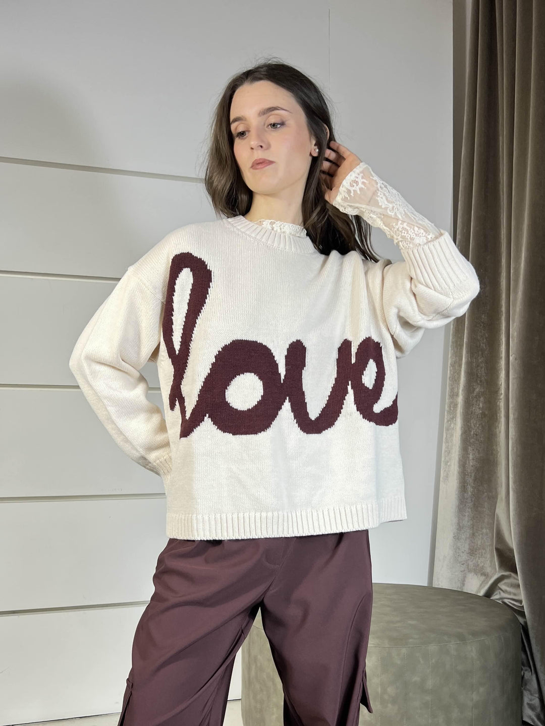 maglione girocollo burro con scritta love burgundy W5HMJ70A400BURGUNDY TENSIONE IN