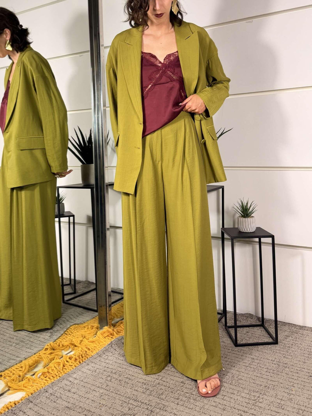 pantalone palazzo con pince tessuto effetto stropicciato olio P6K9LRC1238 IMPERIAL