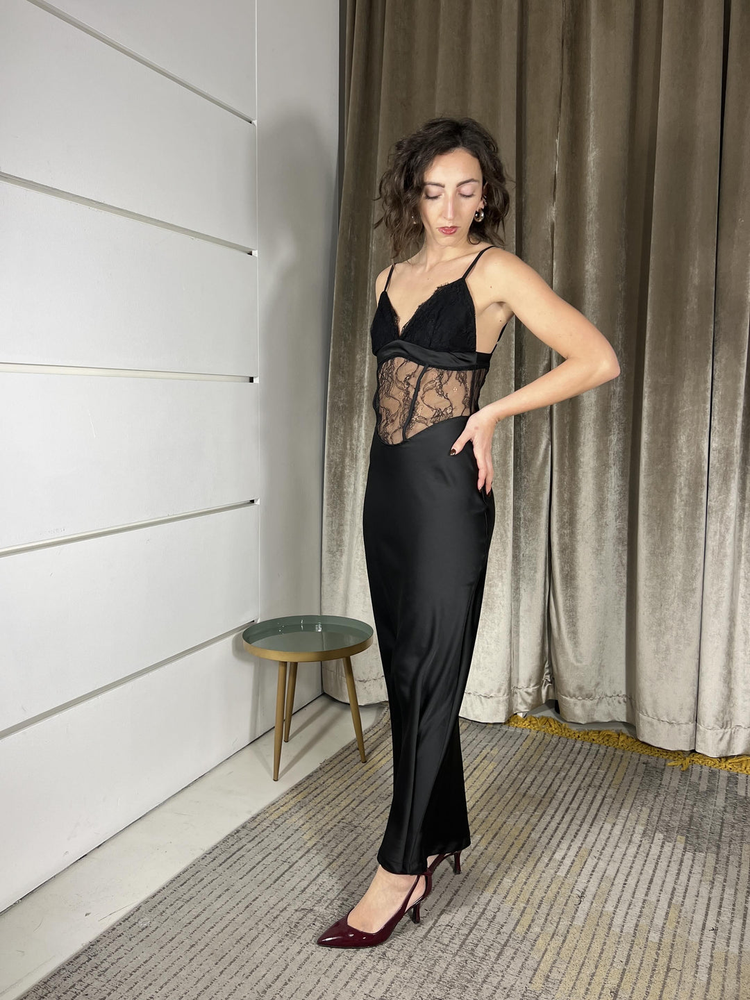 abito lungo satin con inserto a corsetto in pizzo nero AVS-P071NERO HAVE ONE