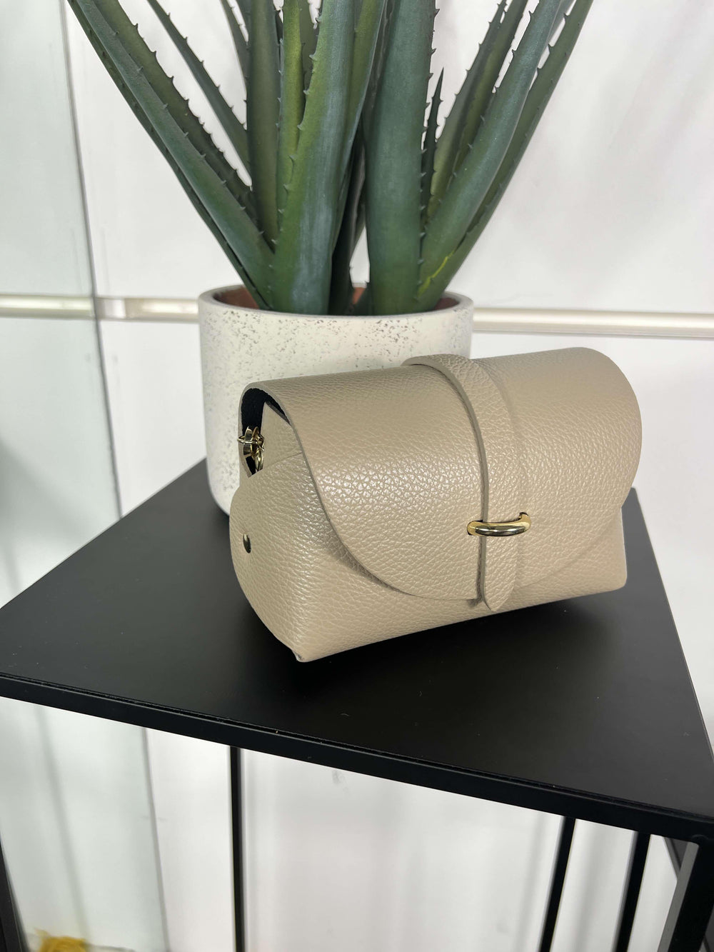 borsa in vera pelle taupe medio con tracolla a catena 5363TAUPE MEDIO FEMME CAFE SELECTION
