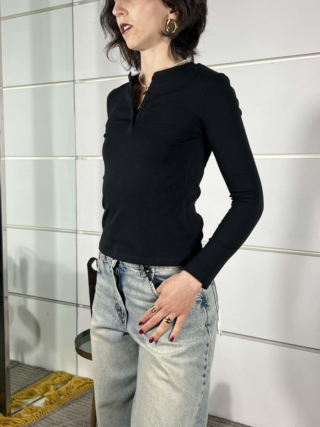 maglia nero girocollo con bottoncini sul davanti LC260027NERO LUMINA