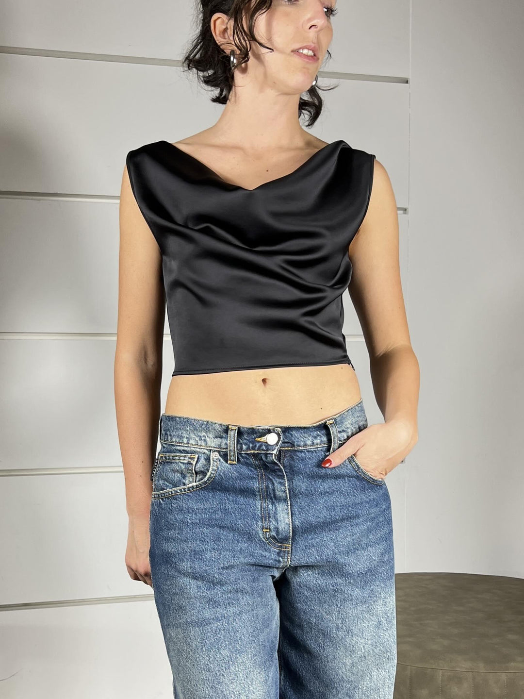 top crop satin scollo a gronda nero RIM4KBA1900 IMPERIAL