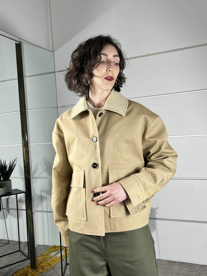 giubbotto beige con collo a intreccio in ecopelle 26B4136BEIGE TENSIONE IN
