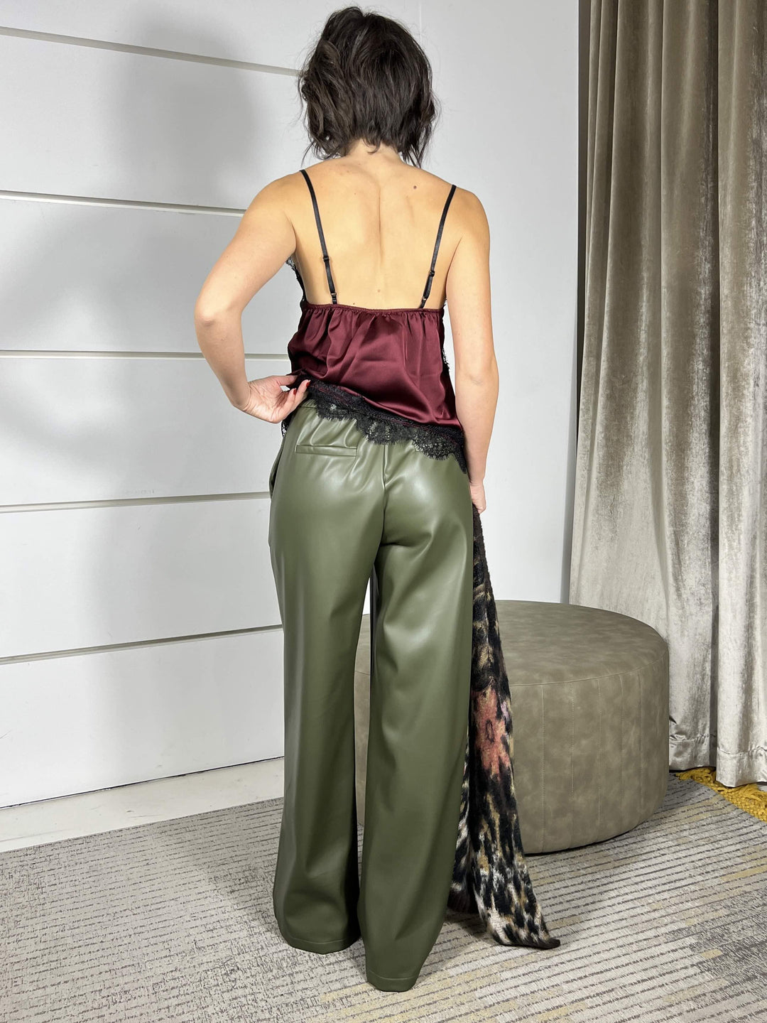 pantalone a palazzo in ecopelle verde militare 26P1054MILITARE TENSIONE IN