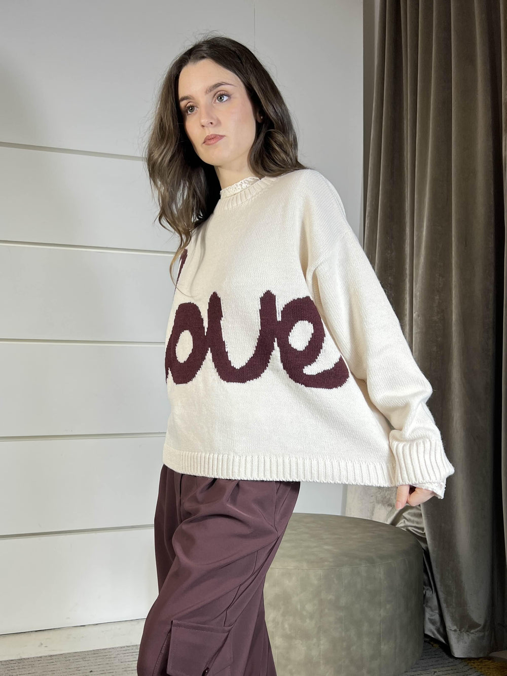 maglione girocollo burro con scritta love burgundy W5HMJ70A400BURGUNDY TENSIONE IN
