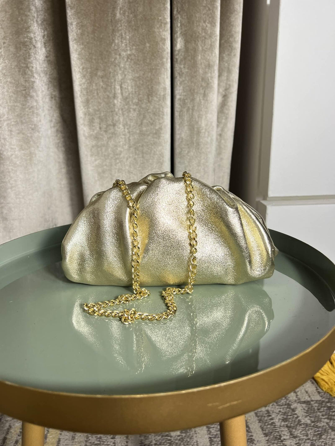 borsa oro clutch metallizzata con tracolla a catena 5596003 ORO FEMME CAFE SELECTION