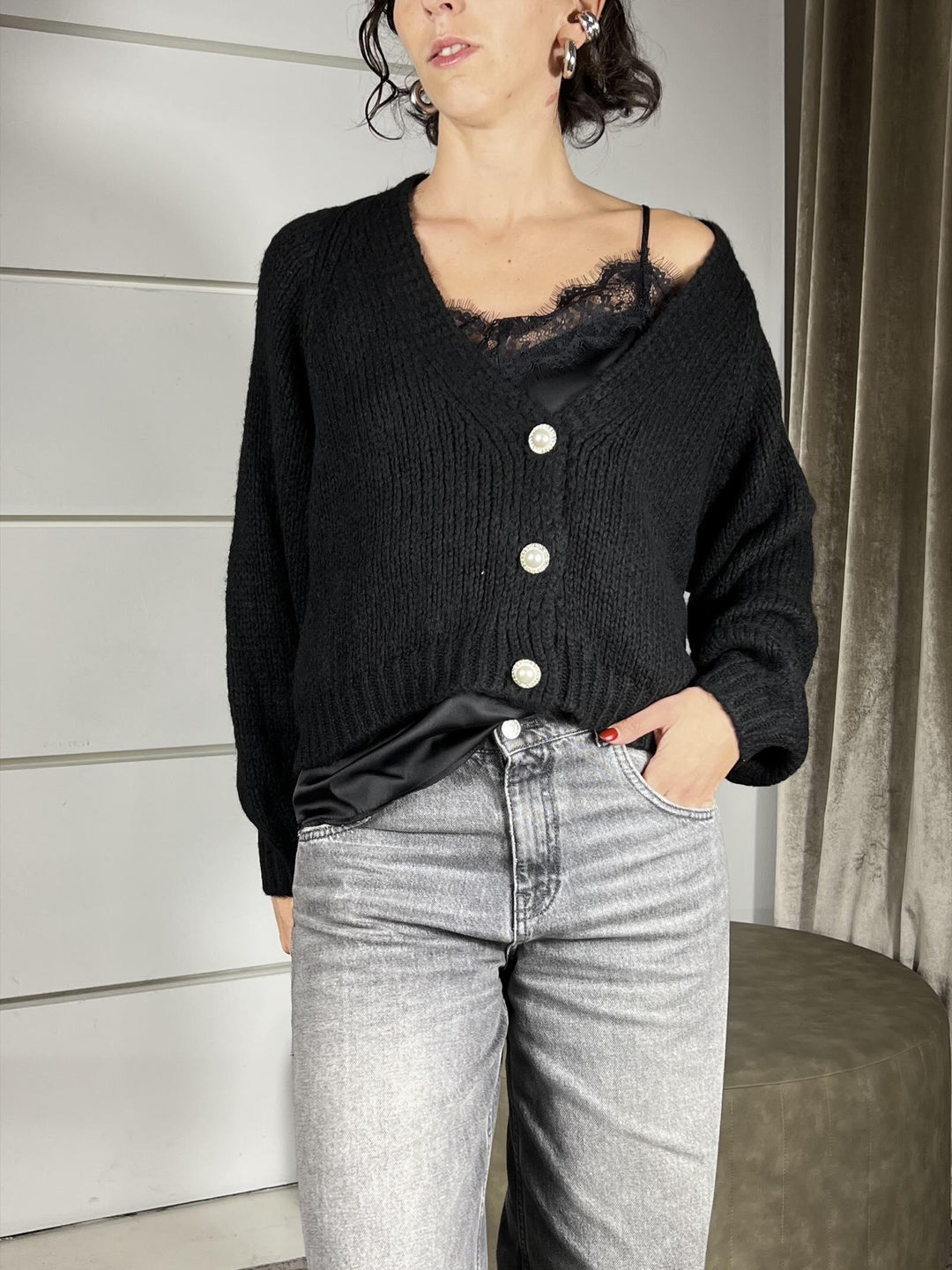 cardigan nero scollo a v con bottone gioiello JIT-P021NERO HAVE ONE