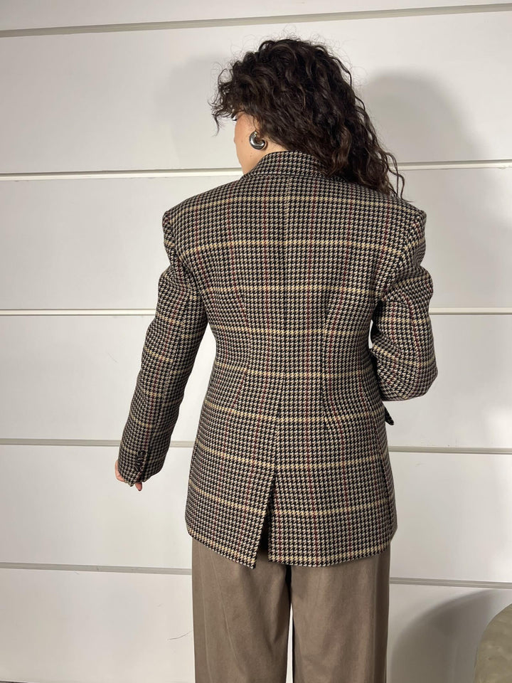 giacca con maxi spalla sfiancata check W25J992UNICA TENSIONE IN