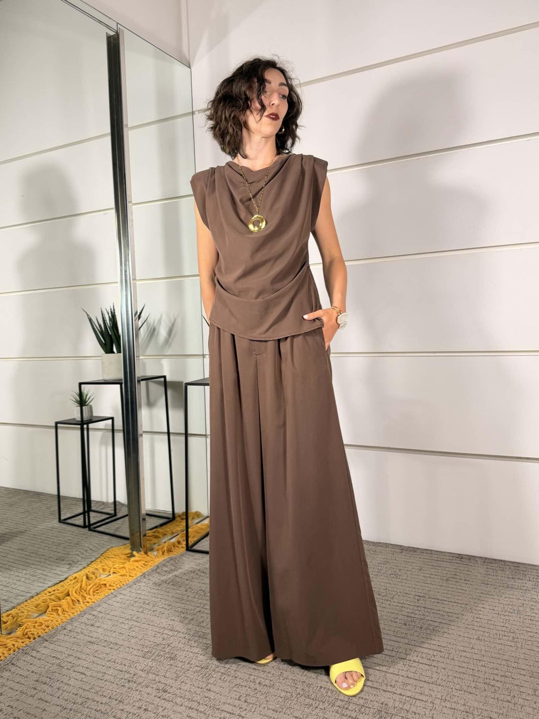 blusacon arricciature e pantalone a palazzo in modal moro PP385T387MORO SUSY MIX