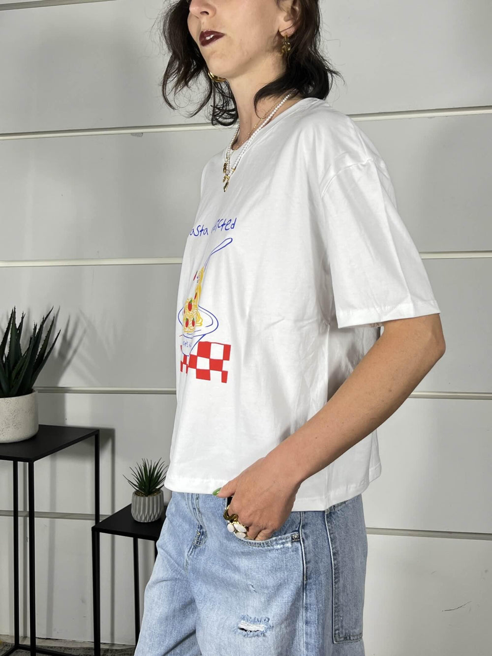 t-shirt con scritta addicted to pasta LD5491BIANCO LUMINA