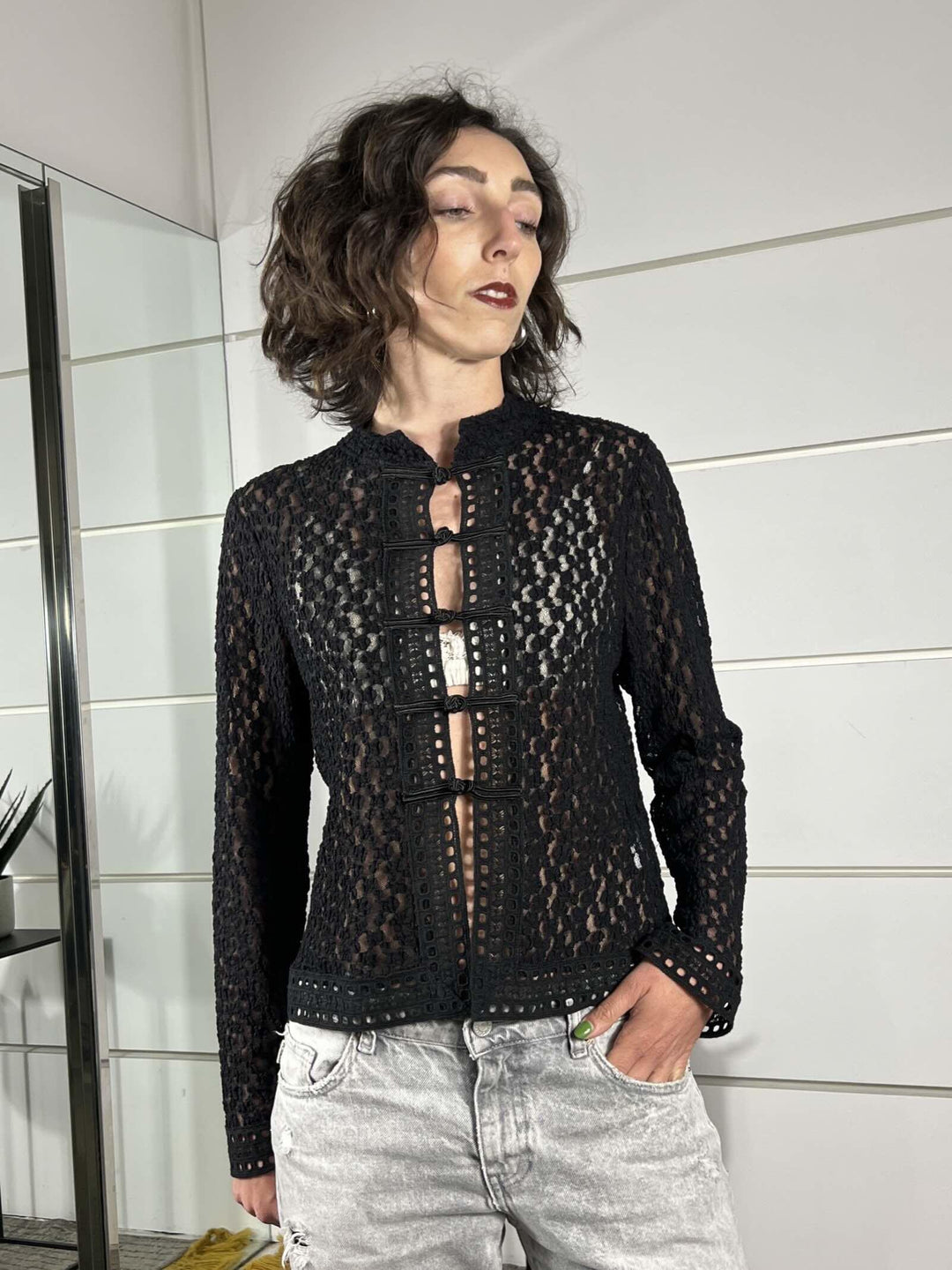 camicia in pizzo con alamari nera S3660NERO SUSY MIX