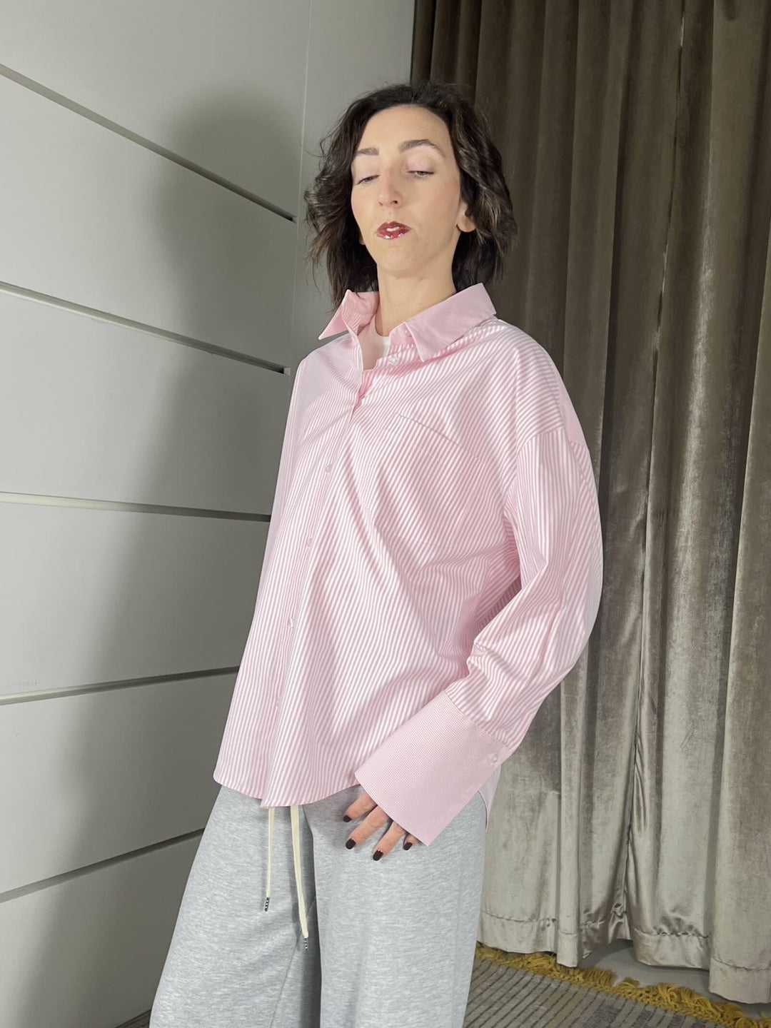 camicia tensione in over a righe con tasca, sfiancata nel retro 26C3794ROSA TENSIONE IN