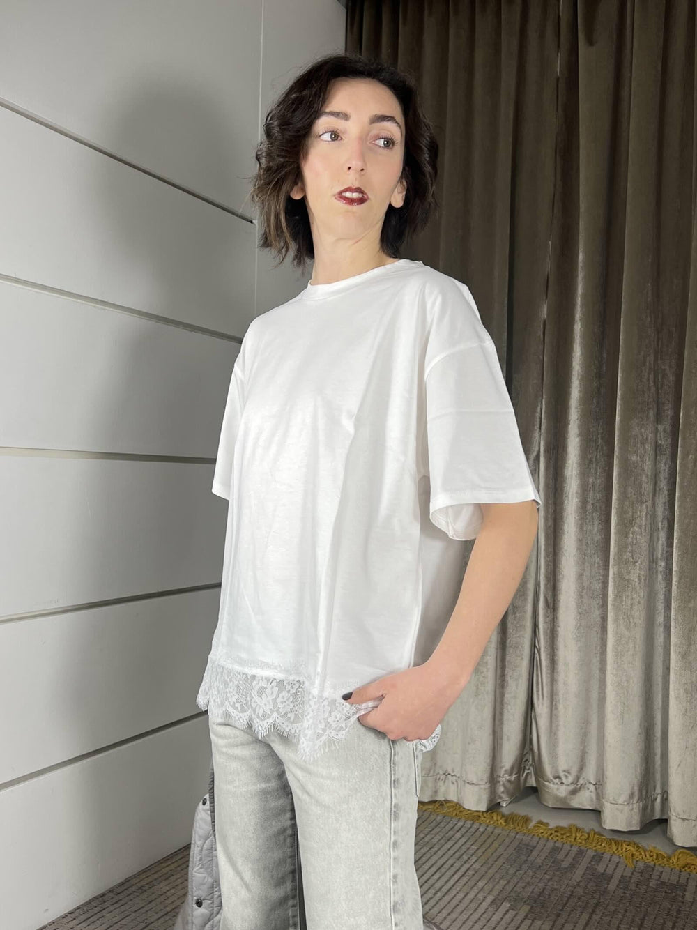 t-shirt over con pizzo nel fondo, girocollo, manica corta  panna 119381PANNA SUSY MIX