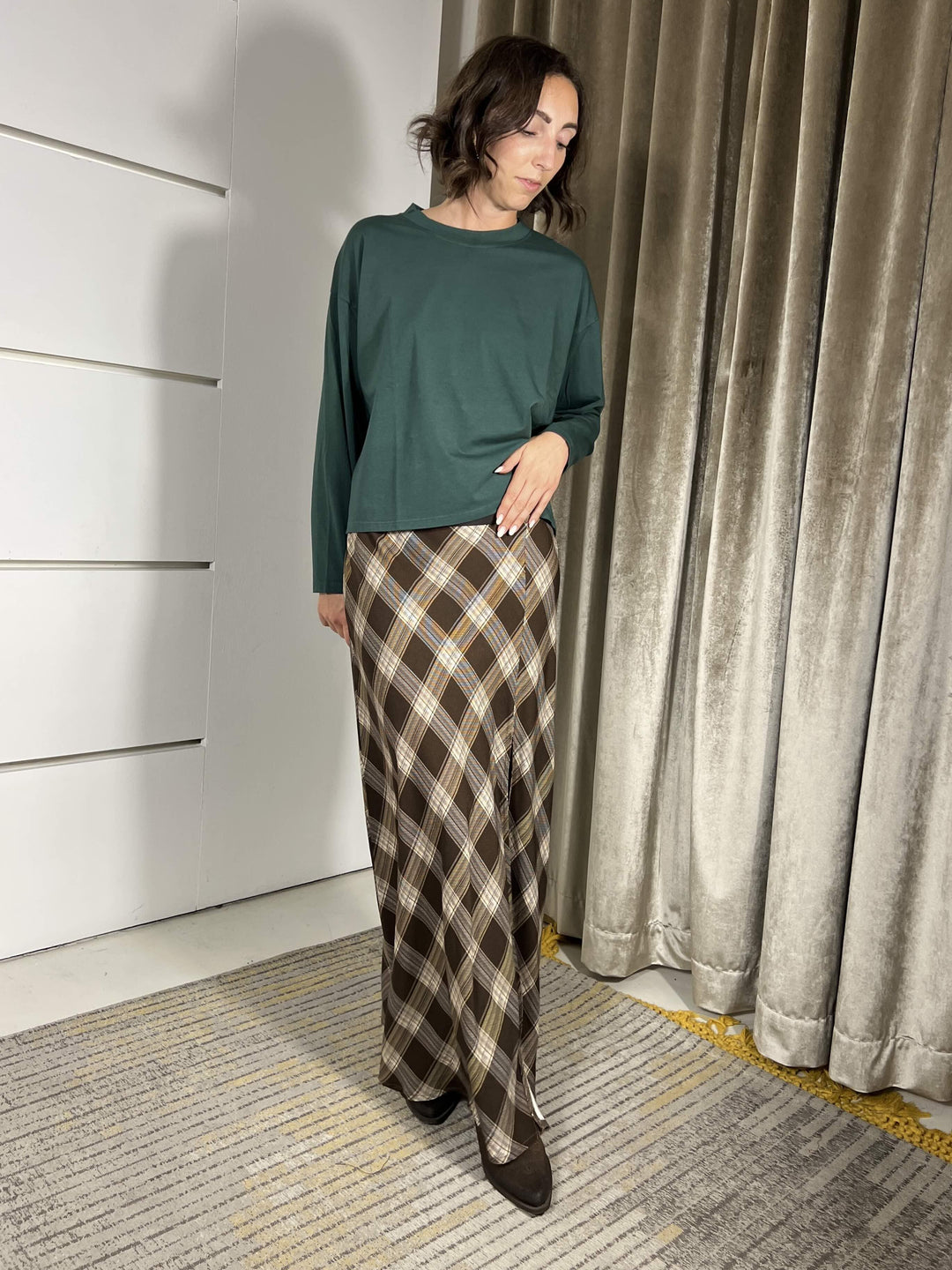 T-SHIRT VERDE BOTTIGLIA IN COTONE MANICA LUNGA GIROCOLLO MJS-P123BOTTIGLIA HAVE ONE