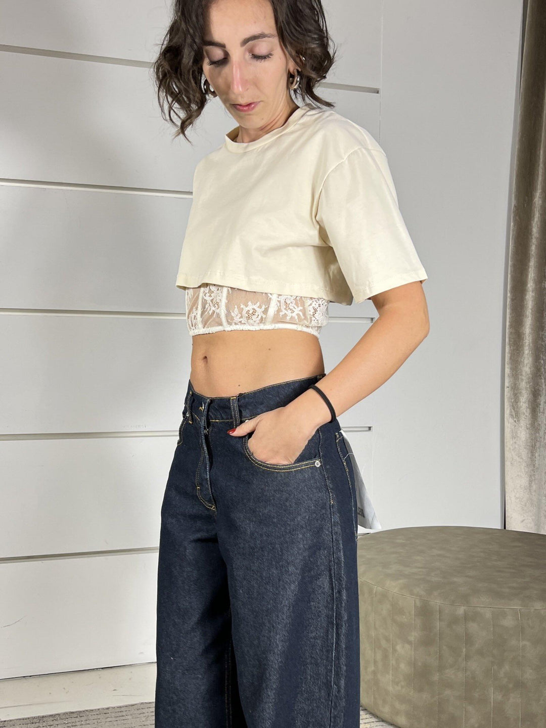 T-SHIRT BURRO CROP CON TOP IN PIZZO RMA-P026BURRO HAVE ONE