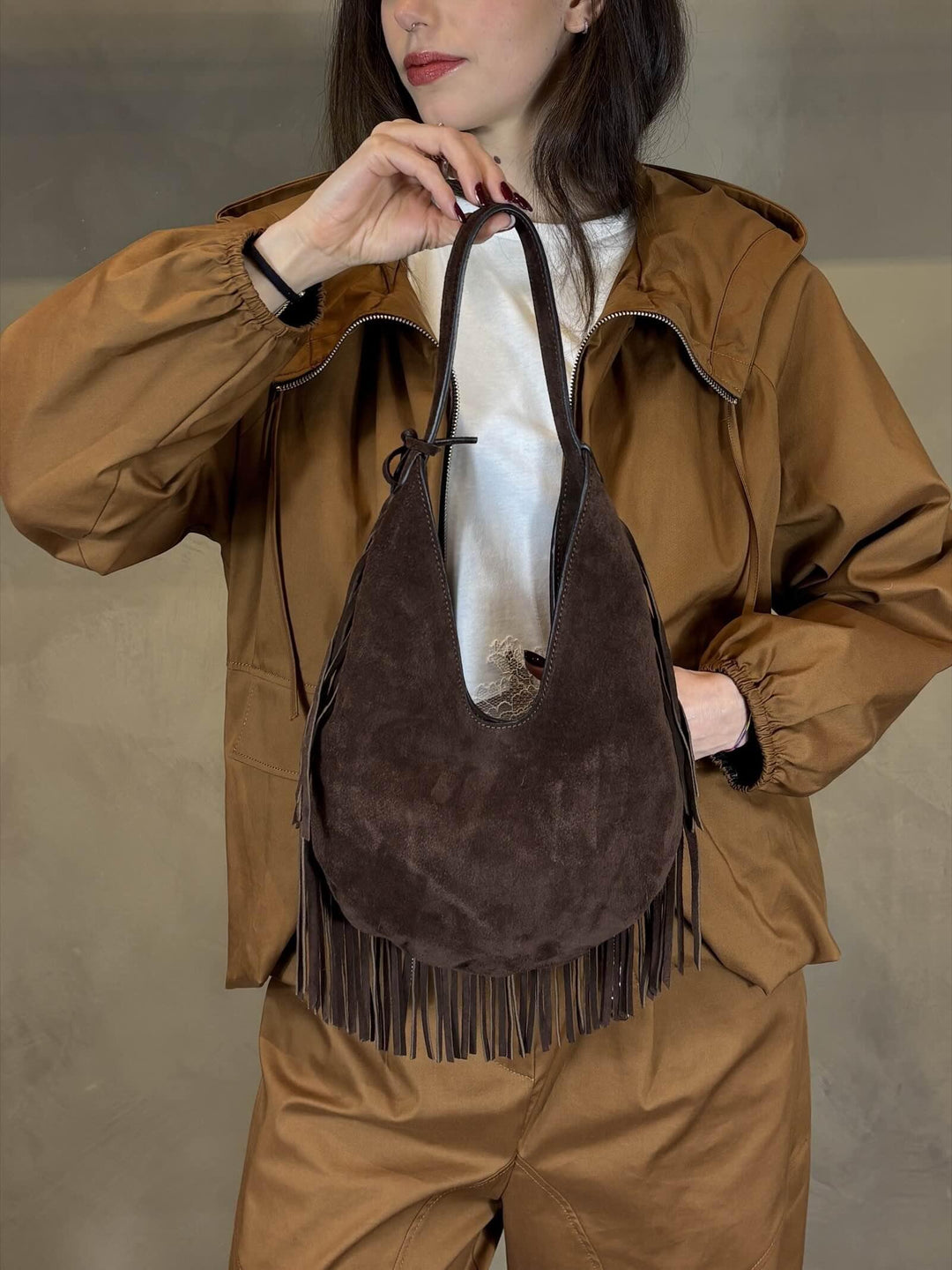 borsa hobo con frange in camoscio caffè XETI8009 CARLA G. ACCESSORI