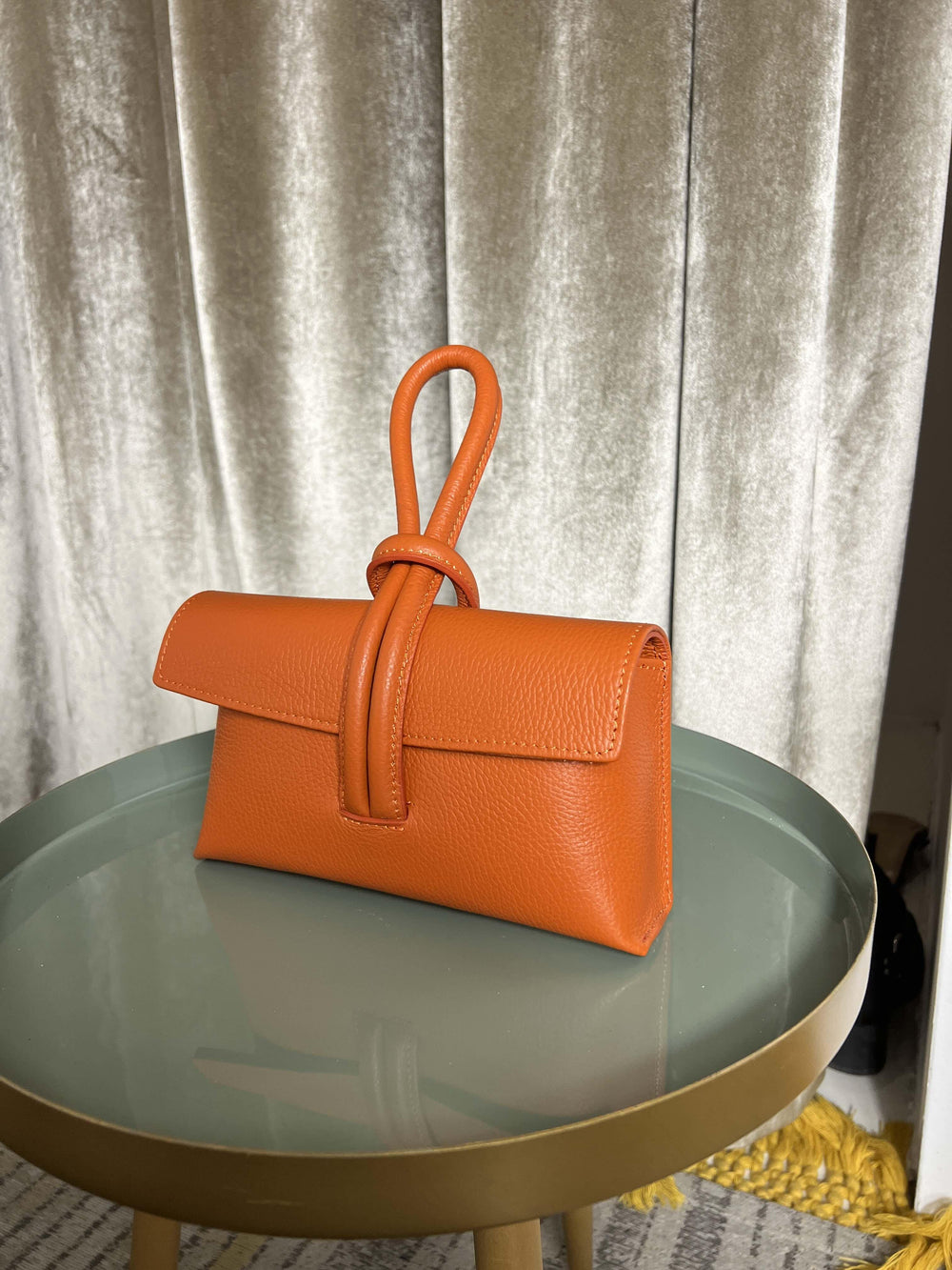BORSA A NODO IN PELLE ARANCIO 200414ARANCIO FEMME CAFE SELECTION