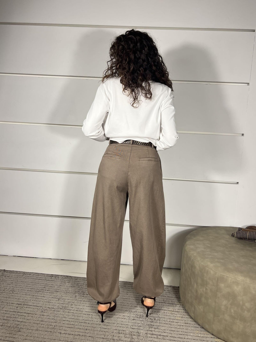 PANTALONE CON POLSINO NEL FONDO CASTAGNO R01L0852CASTAGNO PHILIA LOFT