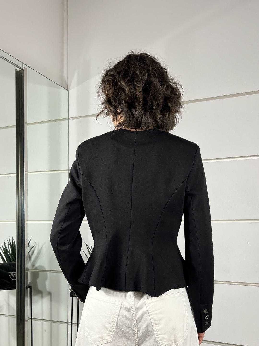 giacca nera sfiancata 26B4437NERO TENSIONE IN