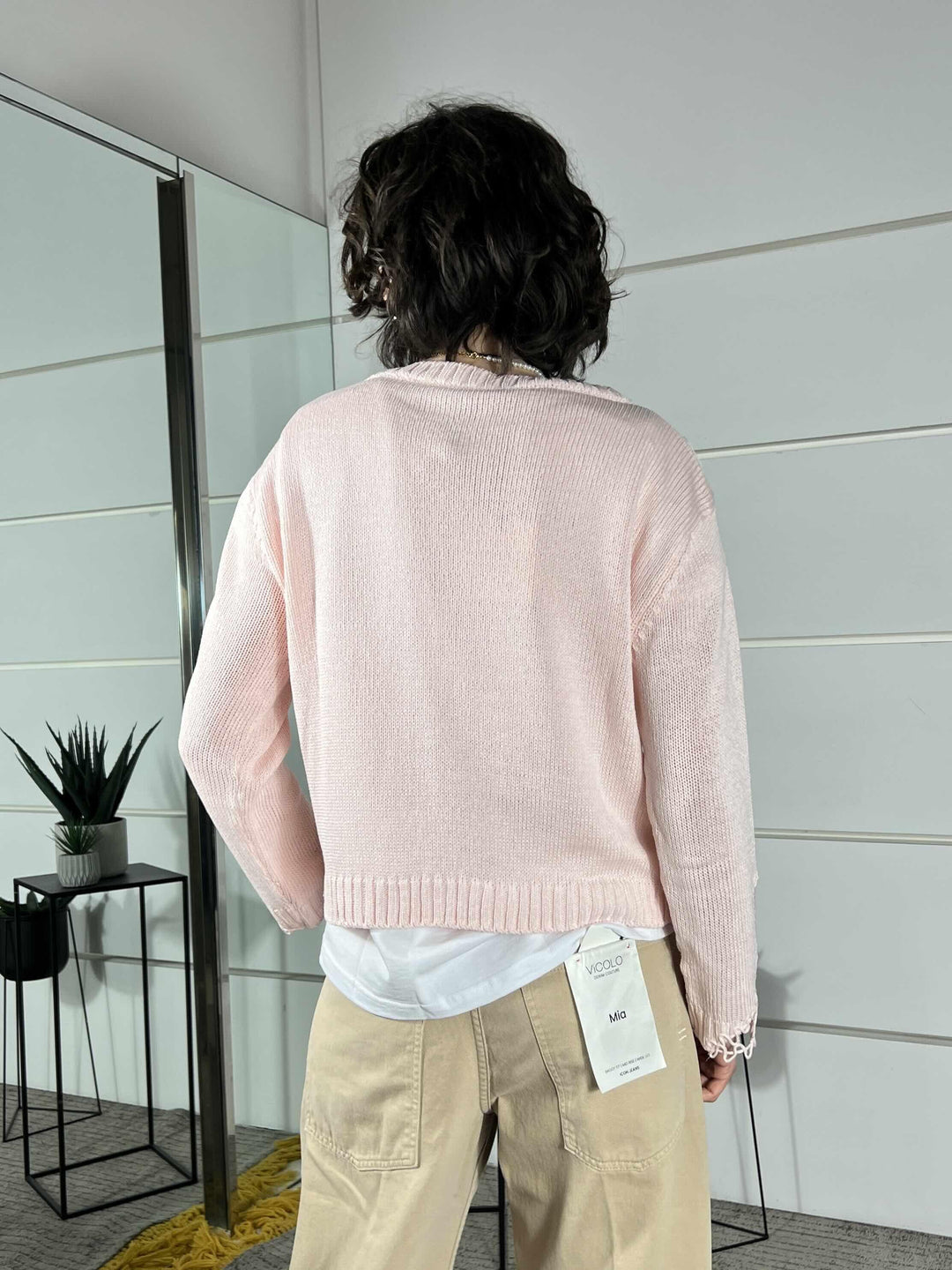 maglia paricollo con dettaglio lavorazione nella manica rosa D90167ROSA TENSIONE IN