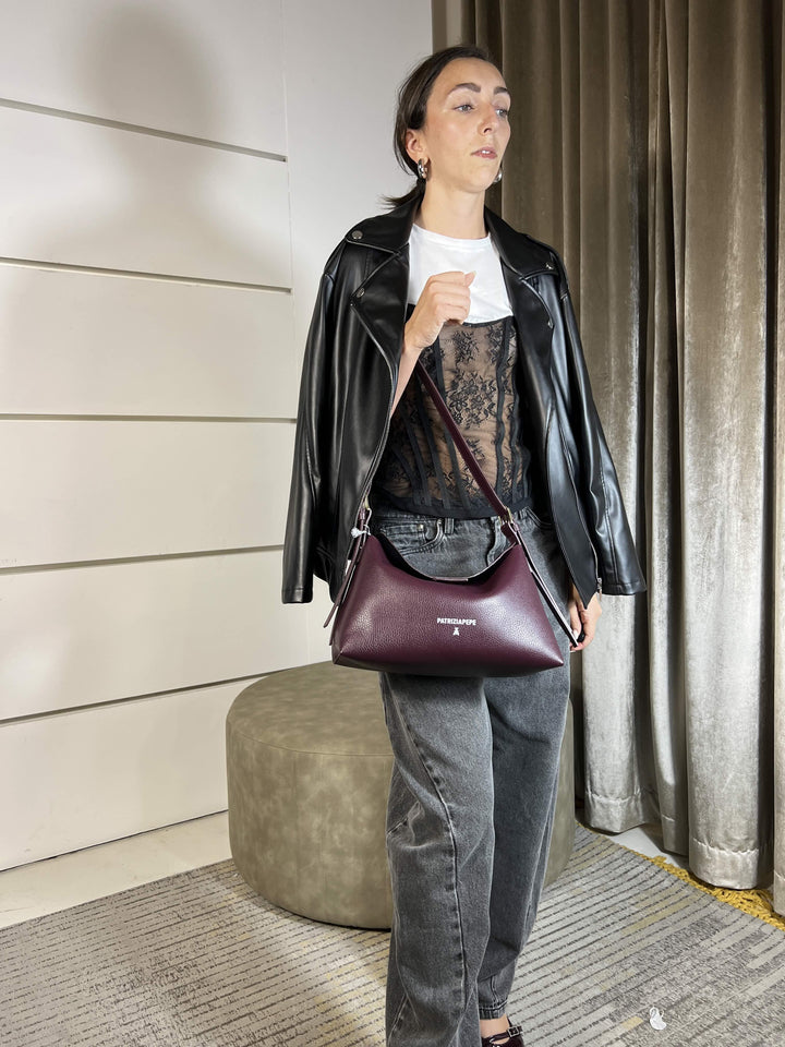 BORSA IN PELLE A TRACOLLA PURPLE RED 8B0256L148M536 PATRIZIA PEPE PREVIEW