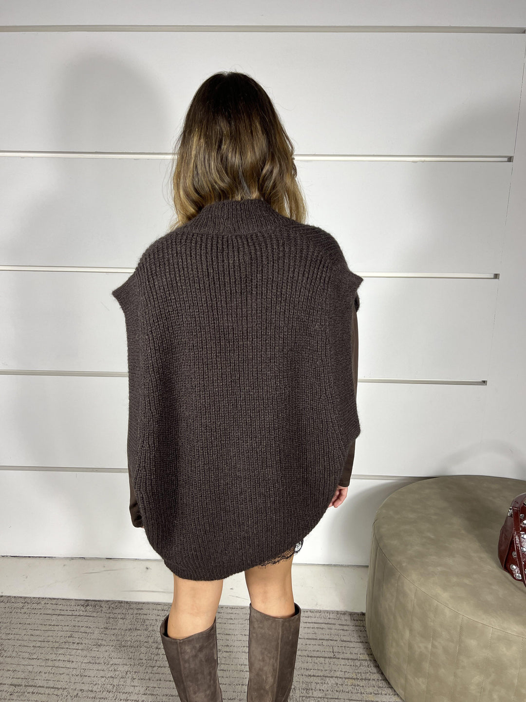 gilet con bottoni over scollo a moro in misto lana 55183FMORO VICOLO