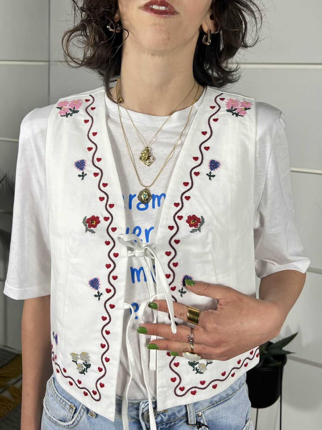 gilet con ricami con fiocchi 12528BIANCA FEMME CAFE SELECTION
