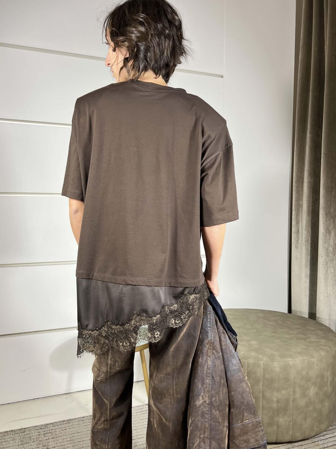 t-shirt moro con spallina e nel fondo inserto satin e in pizzo 26M1026MORO/MORO TENSIONE IN